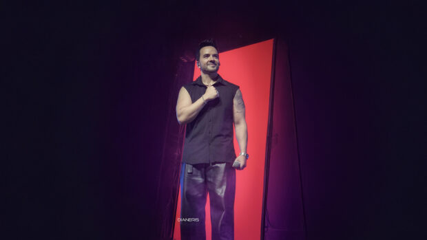 Luis Fonsi | f: @vaneenid