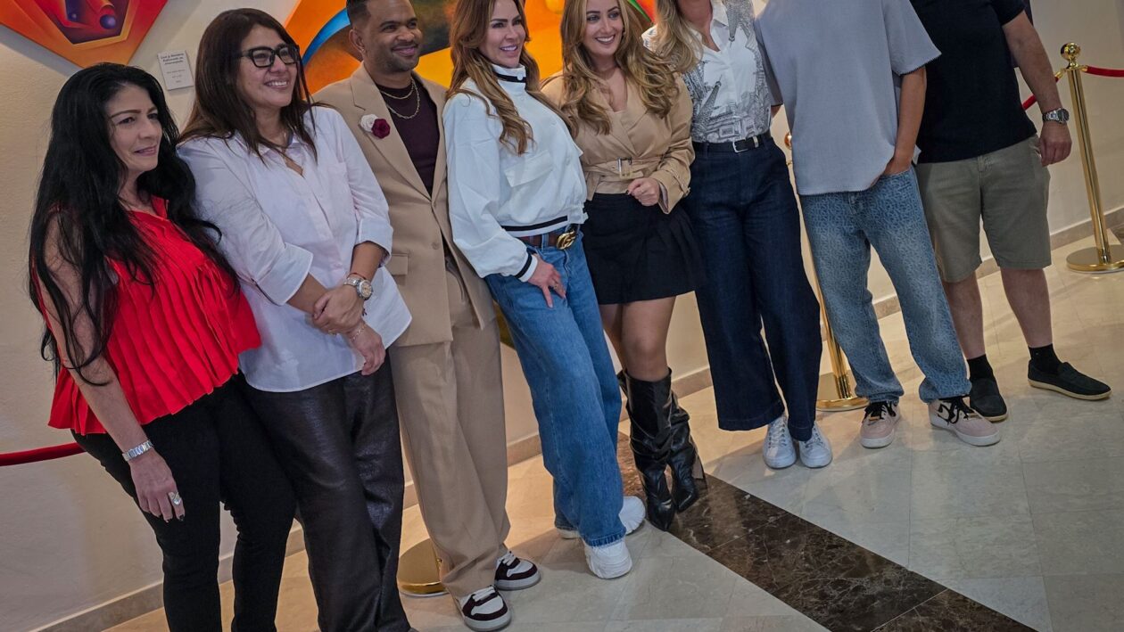 3 Damas Un Gigolo | f: @dianeris